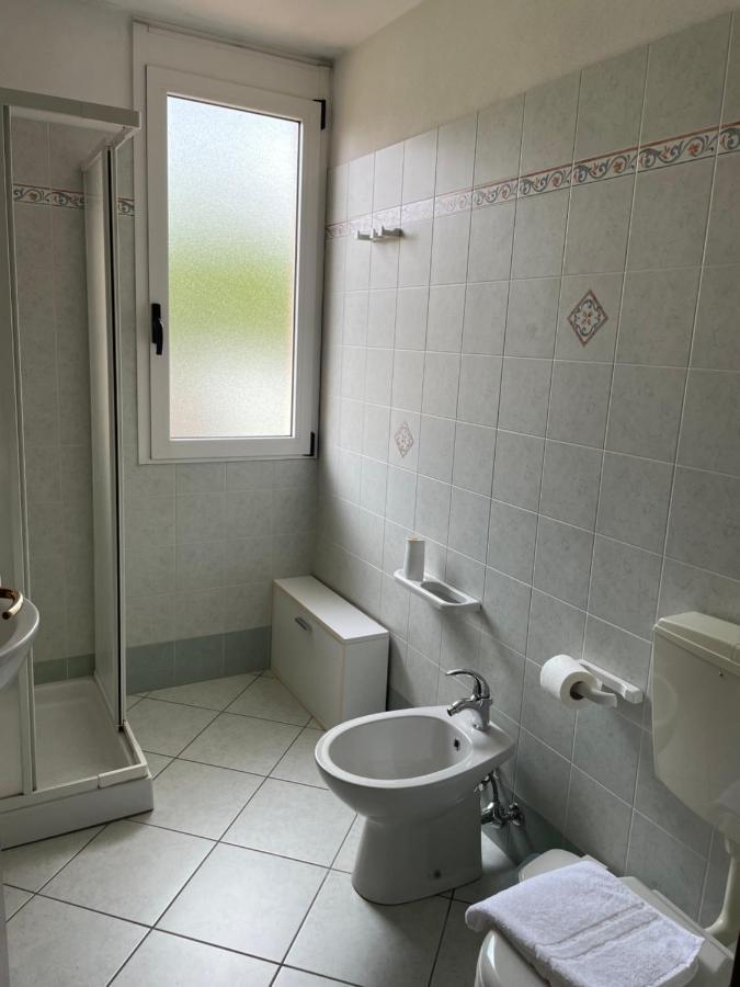 Casa Azzurra Camere Serravalle Sesia ภายนอก รูปภาพ
